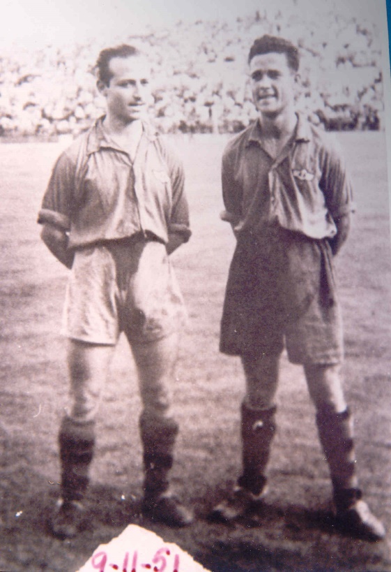 Francisco Vega Mateos y Silverio Cubas, dos figuras de la cantera galdense, con la indumentaria del Atlético de Aviación madrileño en 1951/LP-DLP